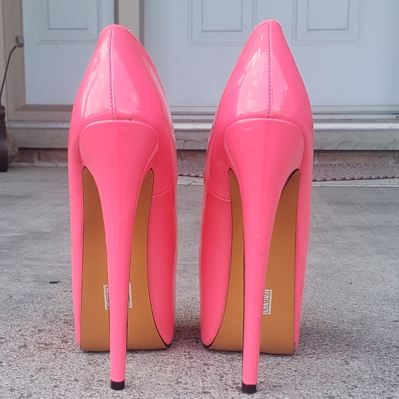 No Doubt heels - Picture 7 of 9